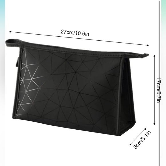 SOLD‼️Makeup Bag/ Cosmetic Organizer Bag/ Large Capacity Toiletry Bag | NEW!!! - Picture 2 of 7